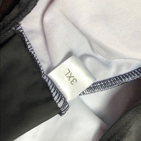 Bathing suit - Picture 3 of 3